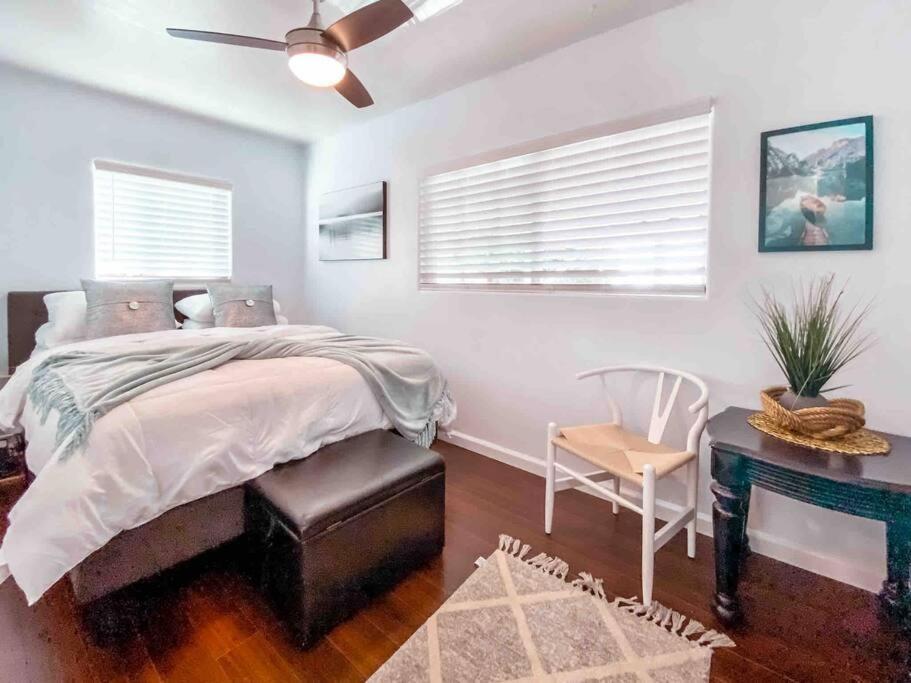 Cozy Walking Distance From Ocean Ventura